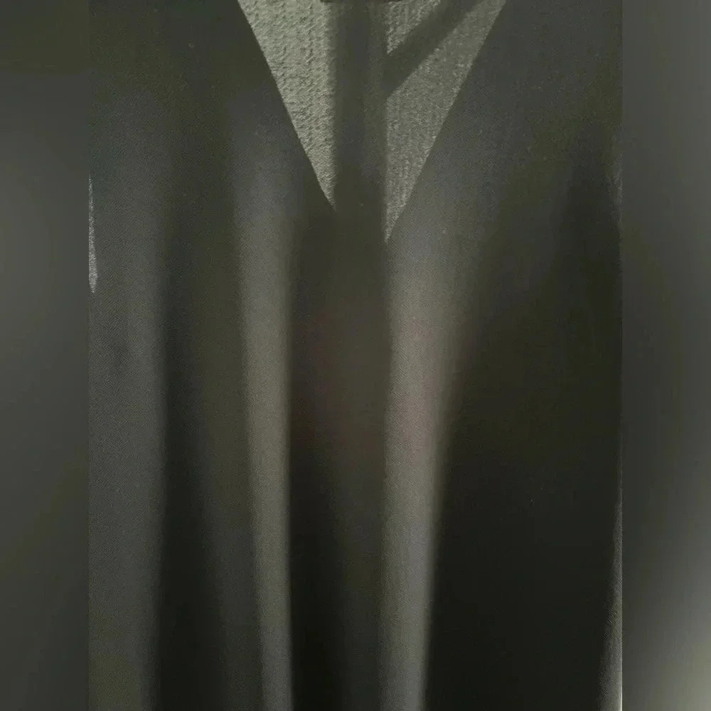 Calvin Klein Women's Embellished-Trim V-Neck Top Black Size Medium - Picture 6 of 7